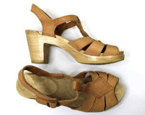 SVEN Diamond Strap Clog Sandals Size 39 Brown Leather Wood Heel Shoes